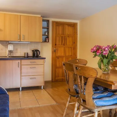 Bastowka Διαμέρισμα *